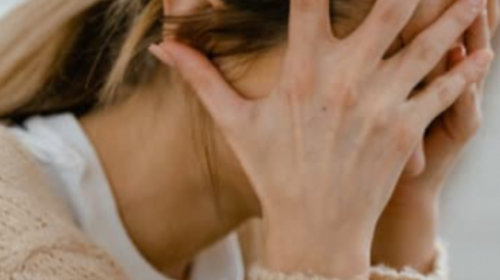 Jakie są najczęstsze objawy niedoboru witaminy D, o których nie wiesz